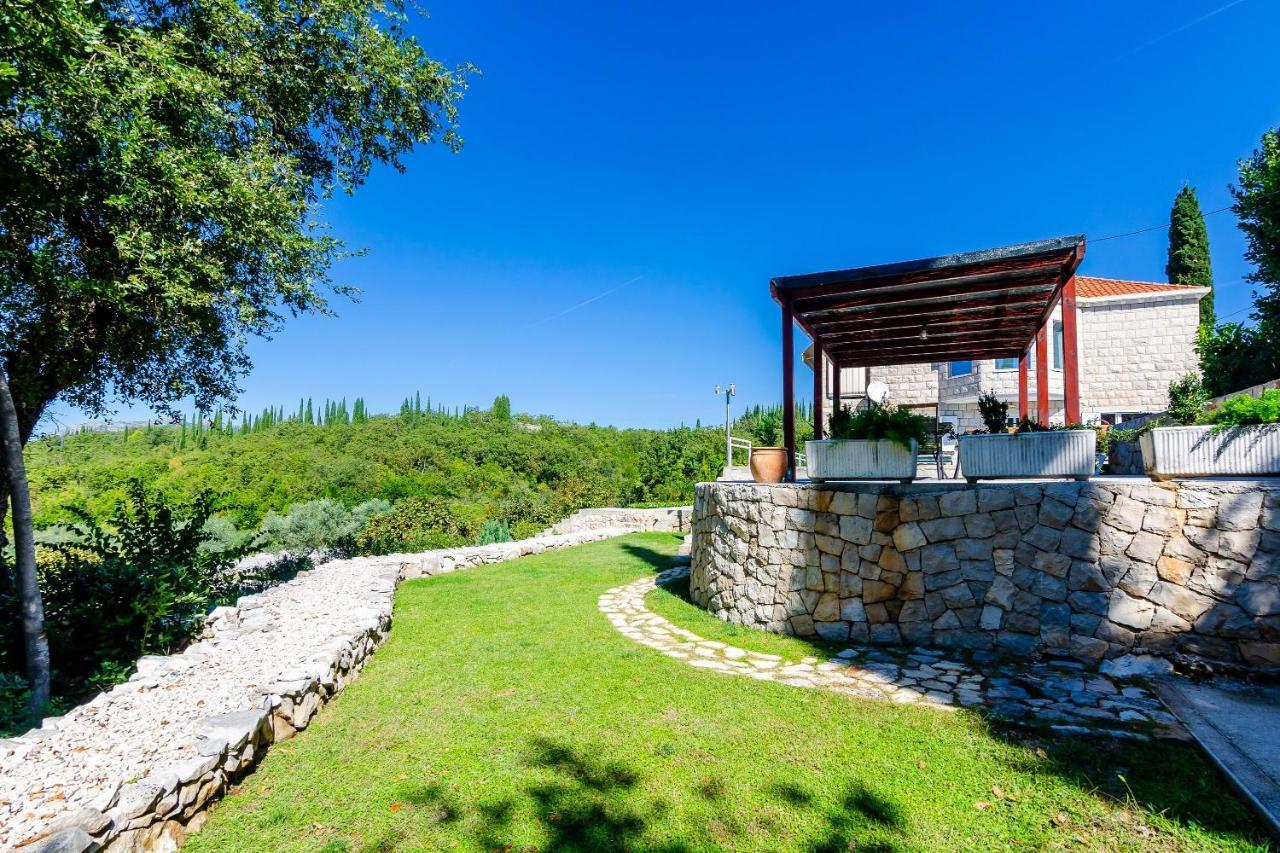 Villa Oasis Cypress Čilipi Kültér fotó