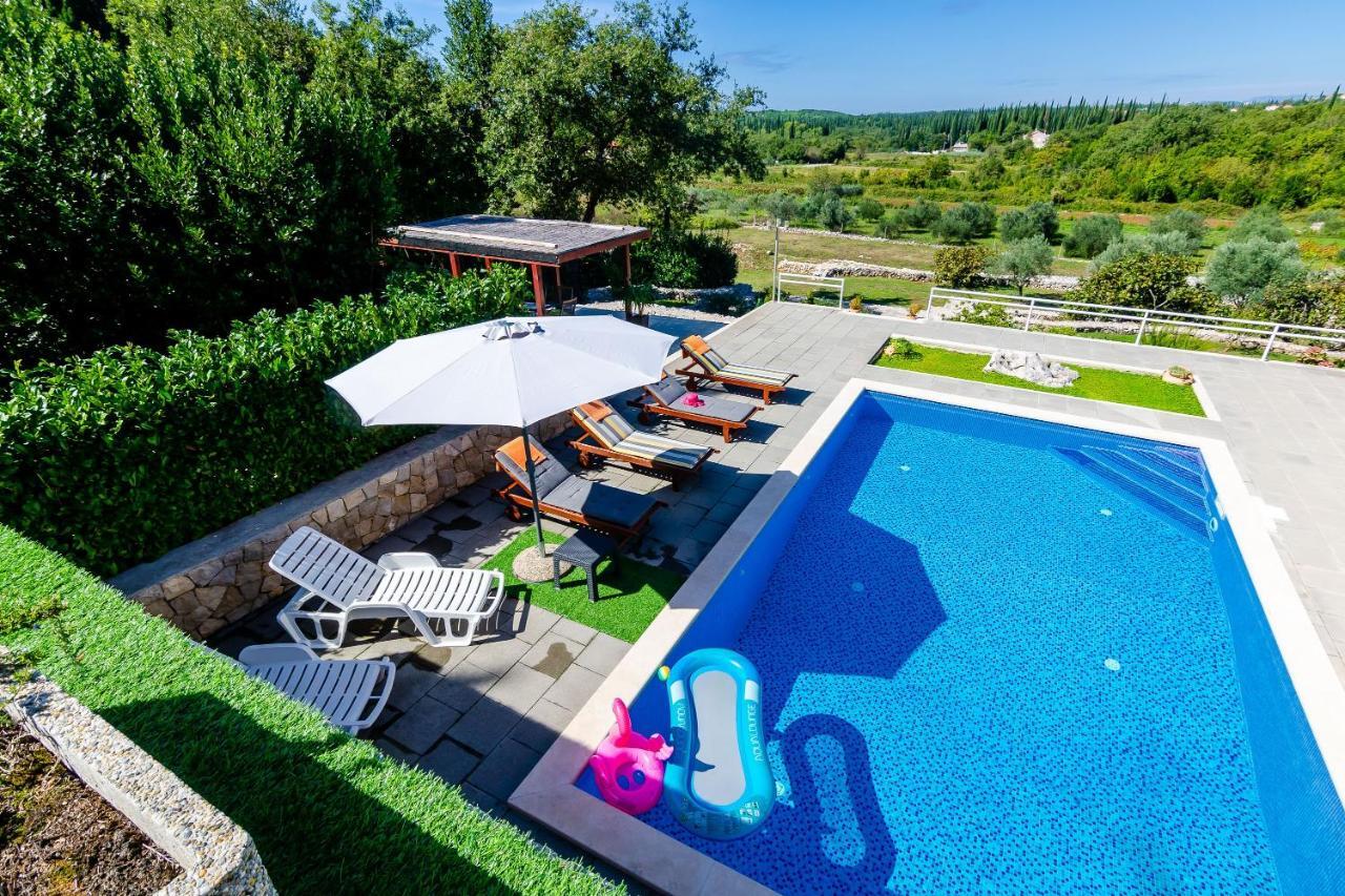 Villa Oasis Cypress Čilipi Kültér fotó