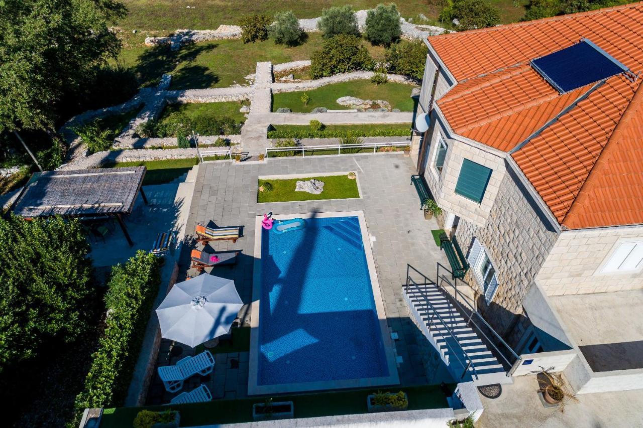 Villa Oasis Cypress Čilipi Kültér fotó